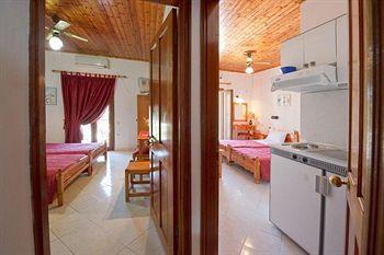 Theodora'S House Overlooking Valtos Hotel ปาร์กา ภายนอก รูปภาพ